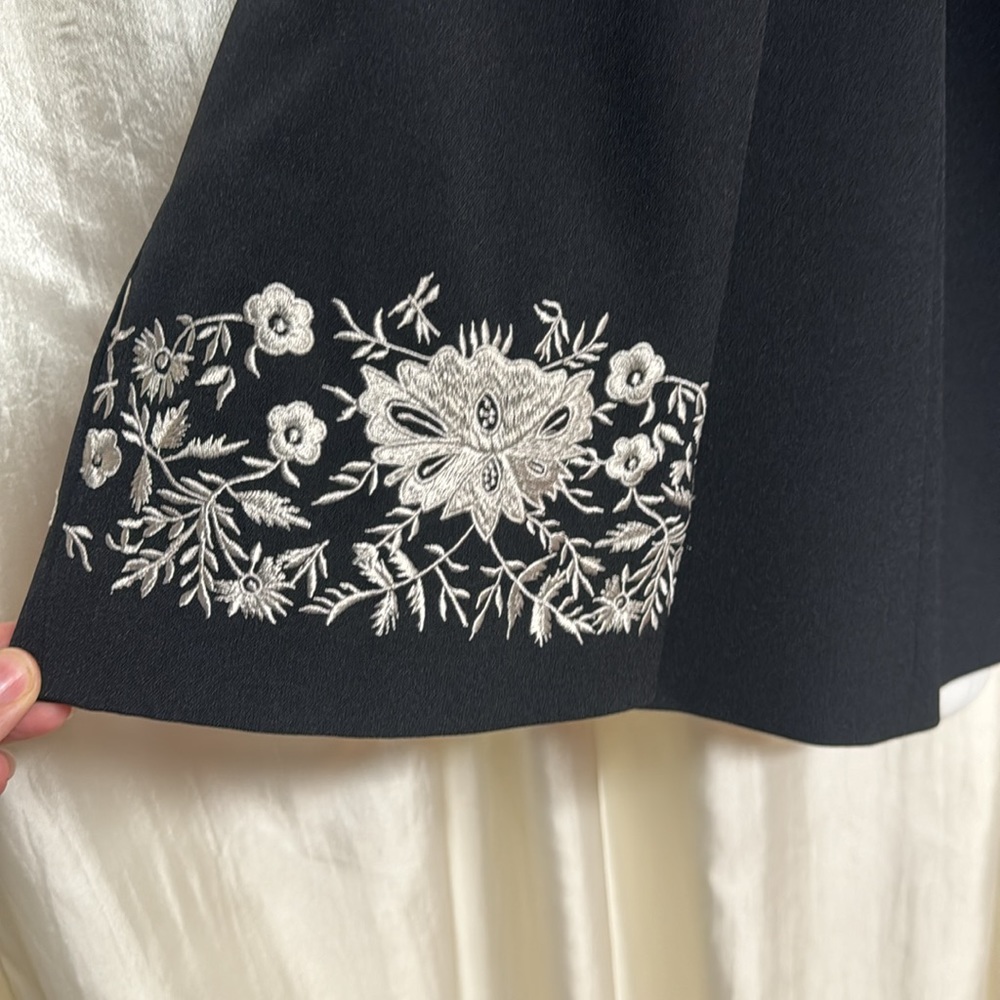 Kasper Black blazer embroidered - Picture 4 of 8